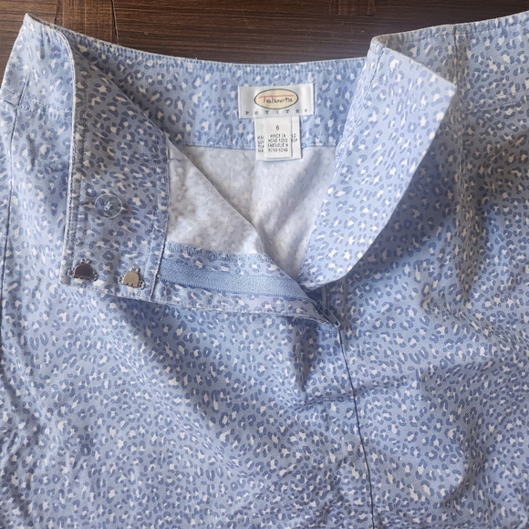 EUC Talbots Petite Blue White Cheetah/Leopard/Animal Print Mini Skirt Size 6 - Picture 5 of 6